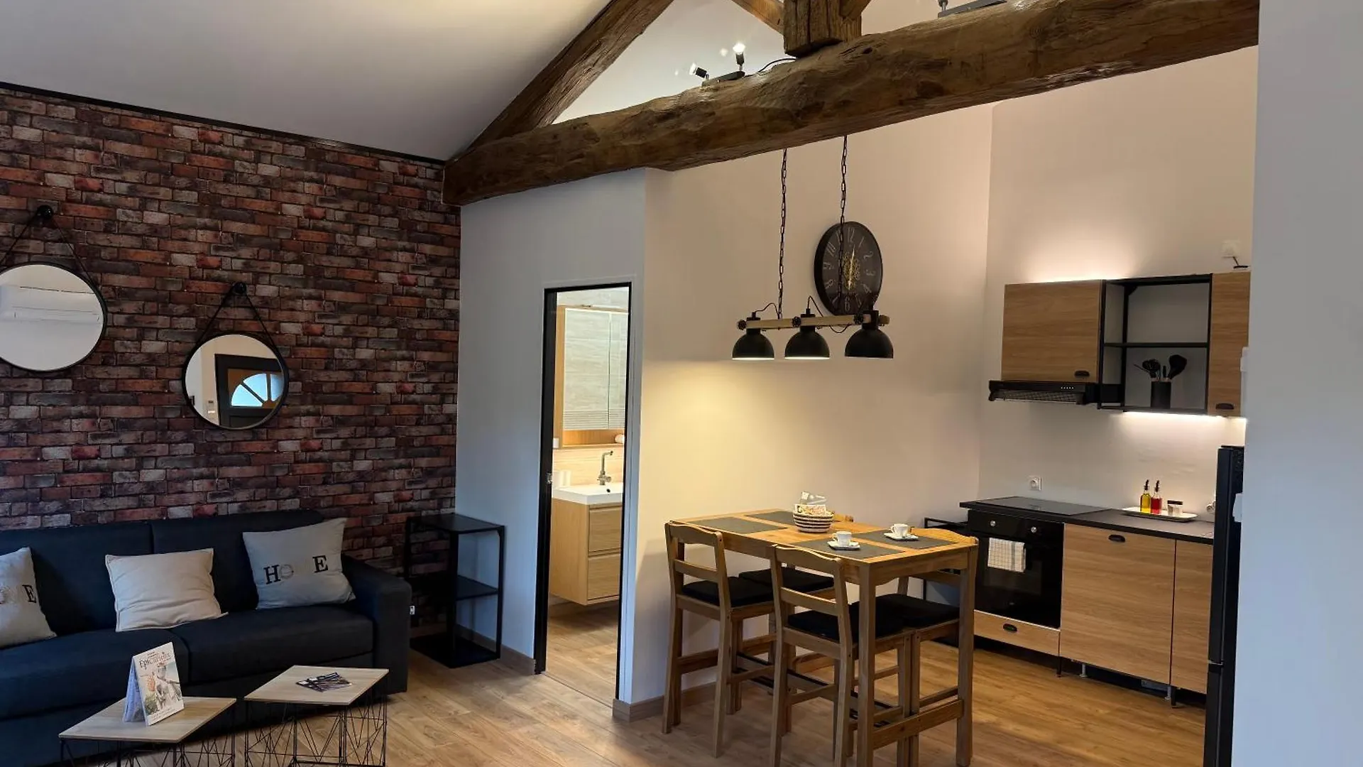 Les Loges De Bacchus Le Petit Loft Daire Chonas-lʼAmballan Fransa